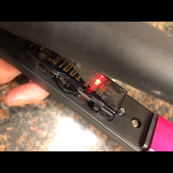 Hot Tools Straightener - Picture 4 of 4